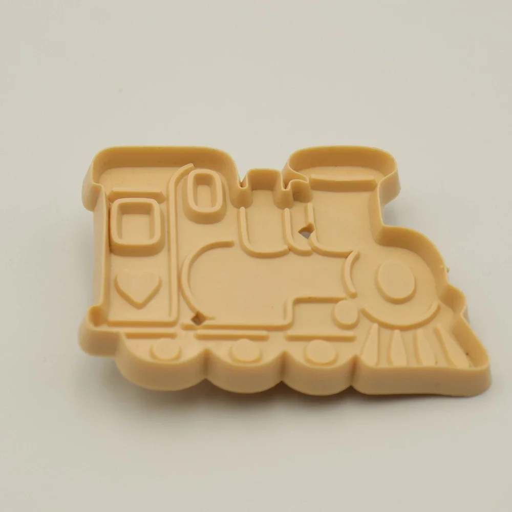 Lot of 7 Vintage Cookie Cutters Santa Turkey Squirrel Train Snoopy Car shapes